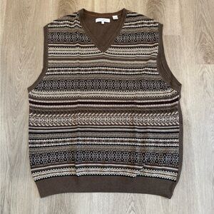 Men’s V-Neck Brown Patterned Pullover Sweater Vest – Size Large